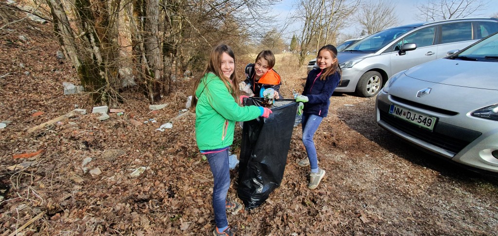 pobiranje odpadkov v KPRP. T. Mikuš (2)